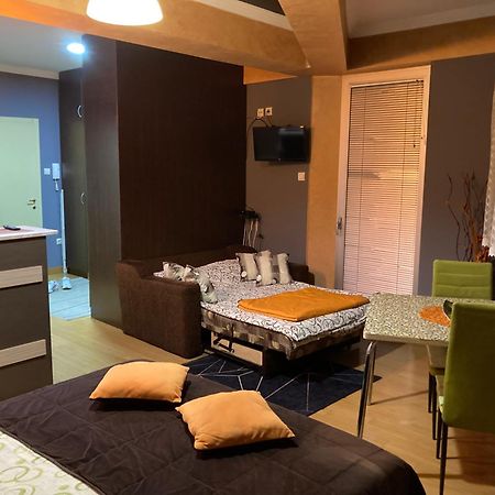Apartman Aischa โนวาวาโรช ภายนอก รูปภาพ