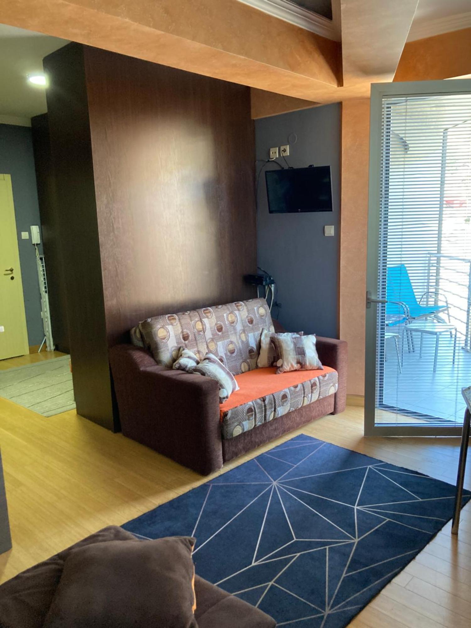 Apartman Aischa โนวาวาโรช ภายนอก รูปภาพ
