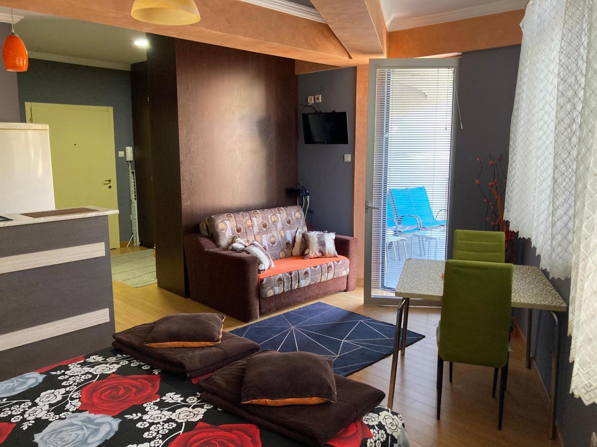 Apartman Aischa โนวาวาโรช ภายนอก รูปภาพ